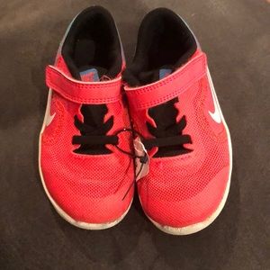 **bundle for discount** Nike size 8